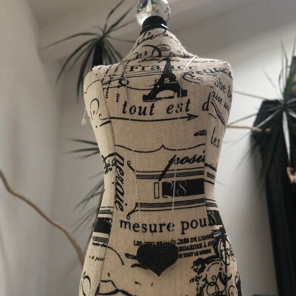 Susan Hanover Designs Black Heart - Picture 2 of 8